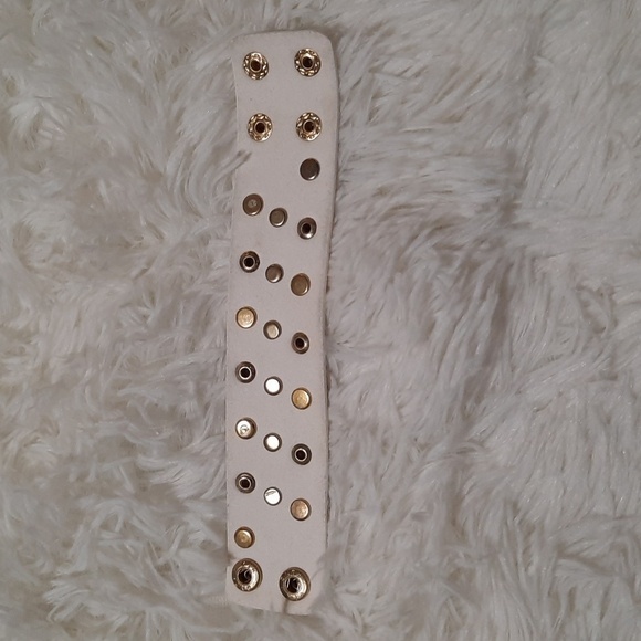 Yik Fung Bracelet - Picture 3 of 6